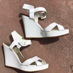Nine West 5” White Wedges